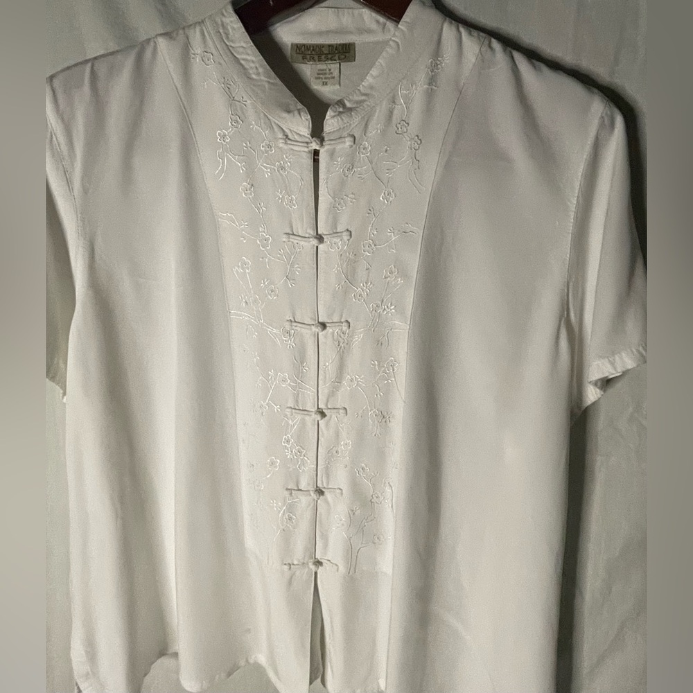 Nomadic Traders Fresco White Embroidered Button Down Shirt 1X